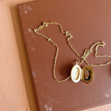 Locket ~ Lover / Oval