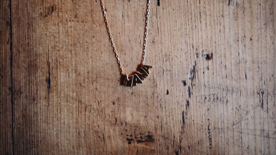 MAMA Chain // gold