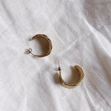 Textured Curve Hoops