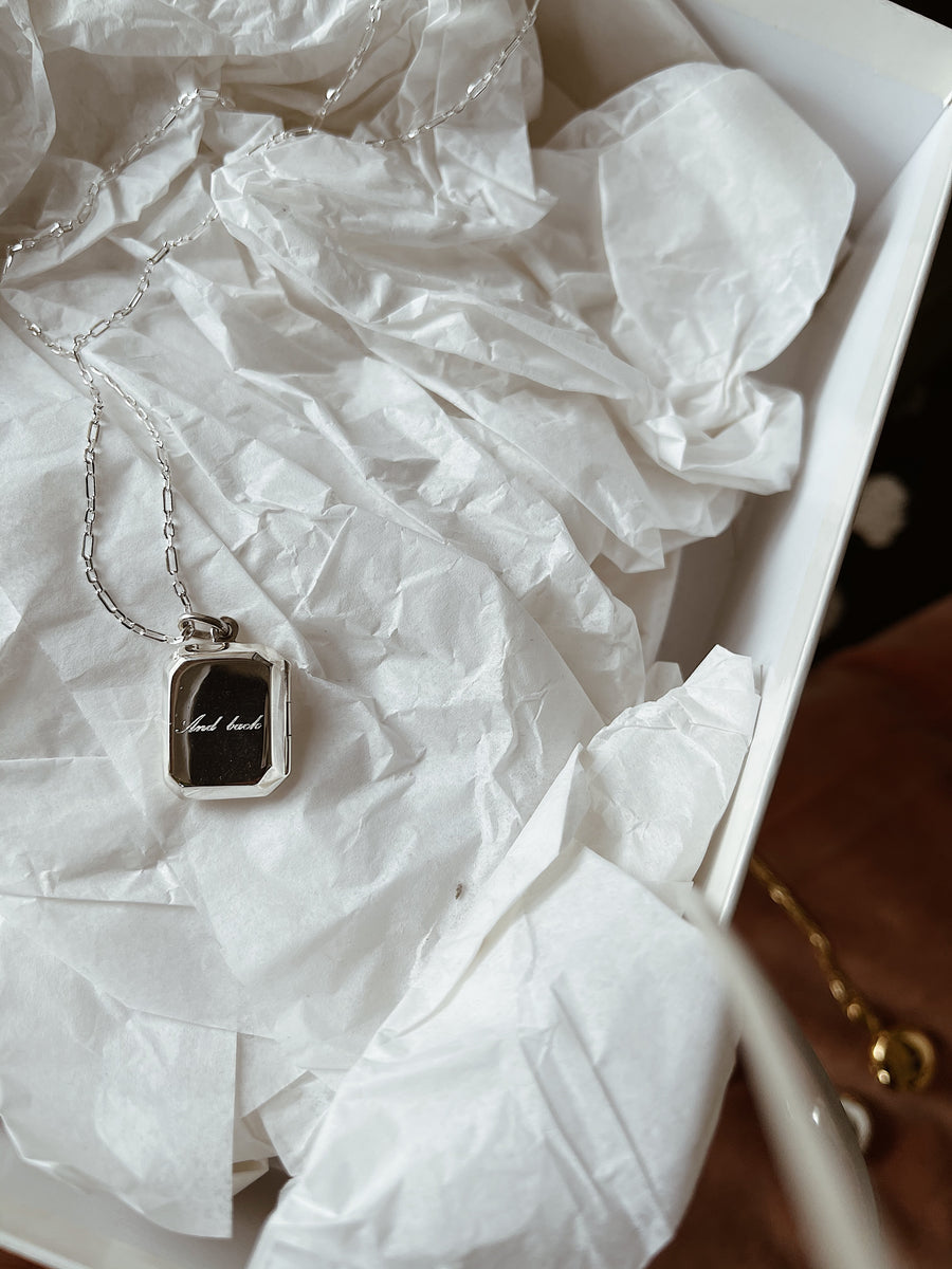 Locket ~ Love You To The Moon And Back / Rectangular