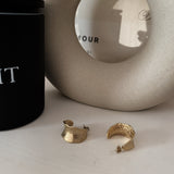 Textured Curve Hoops
