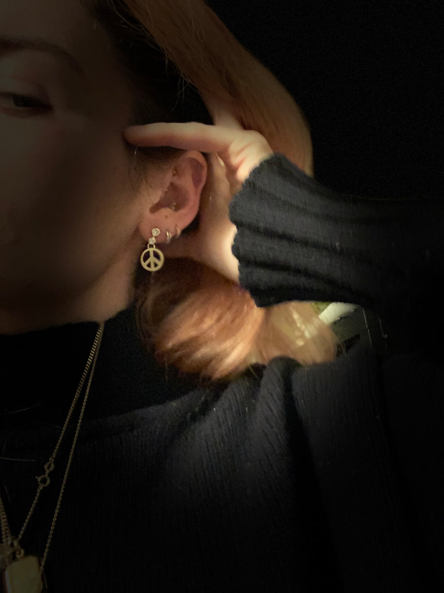 Peace Sign Earrings ✌️